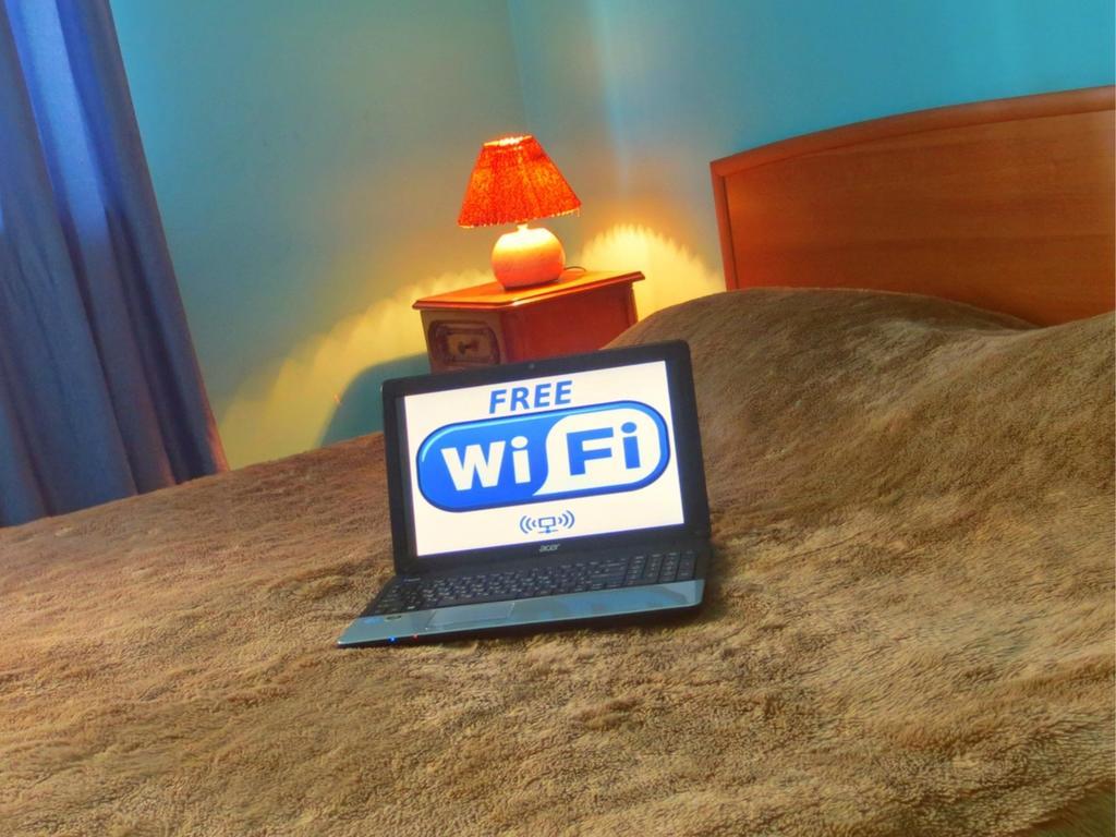 Batumi Sun Hostel Phòng bức ảnh