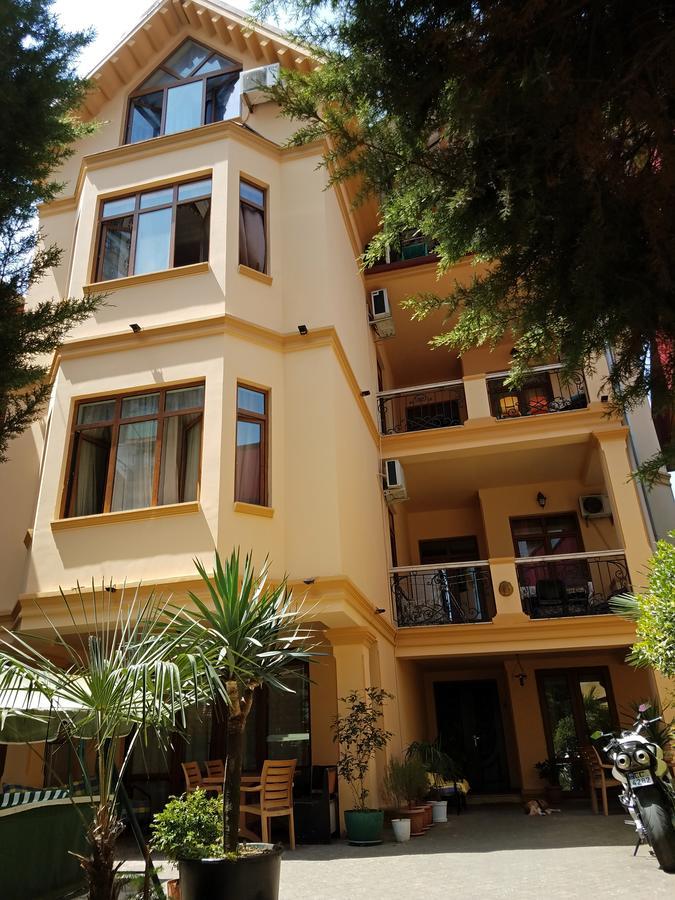 Batumi Sun Hostel Ngoại thất bức ảnh